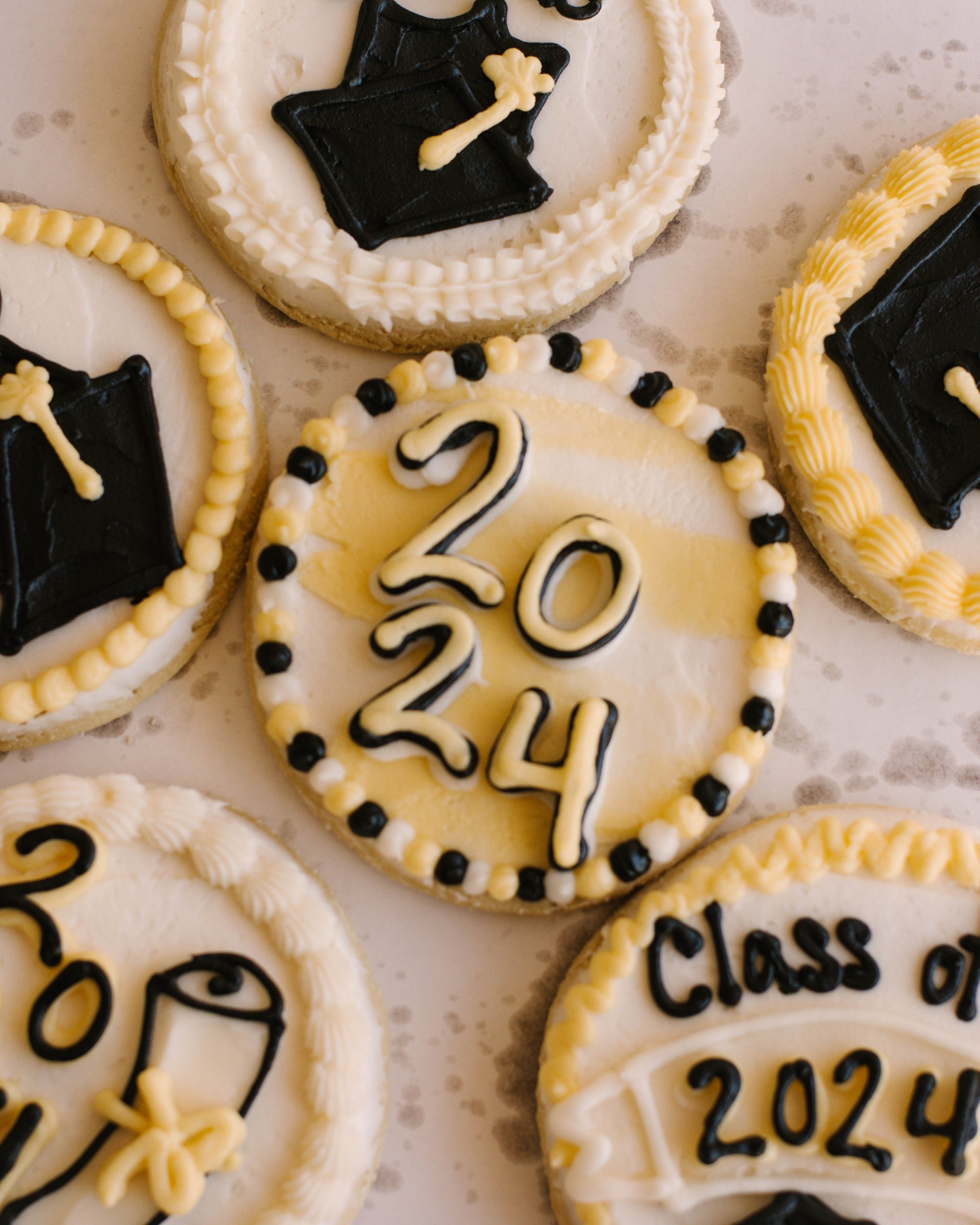 Graduation Decorated 4&quot; Cookies (One Dozen)