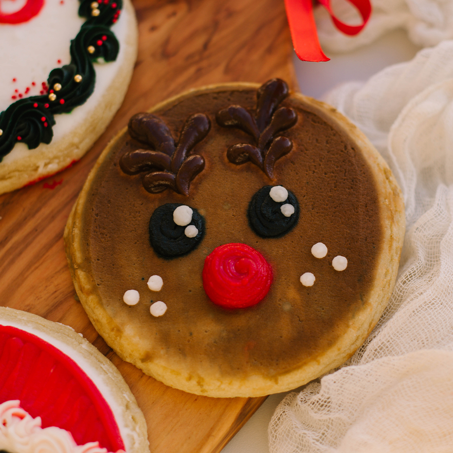 Christmas Decorated 4" Cookies